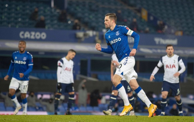 的表现给予 的表现给予